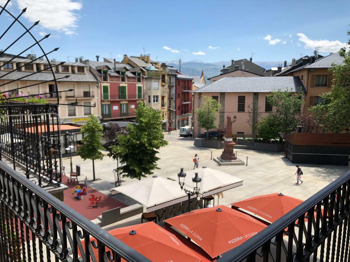 Edifici Herois Puigcerdà Eksteriør bilde