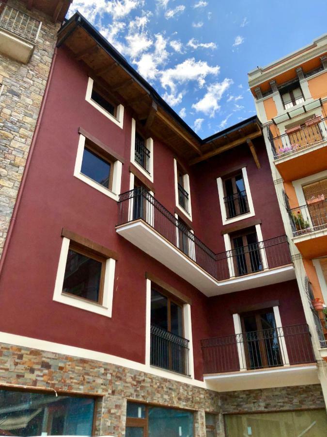 Edifici Herois Puigcerdà Eksteriør bilde